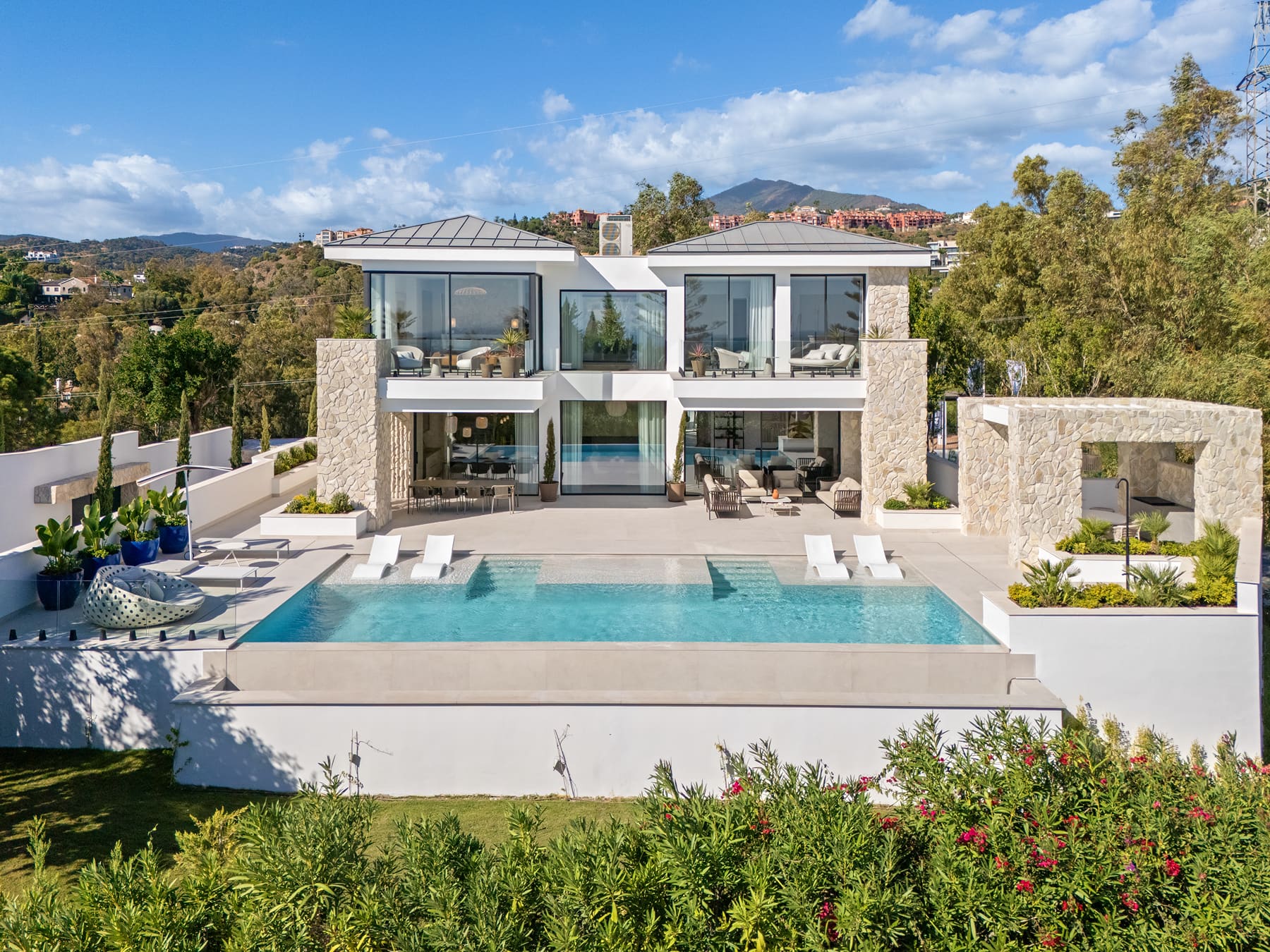 Brand-New modern villa