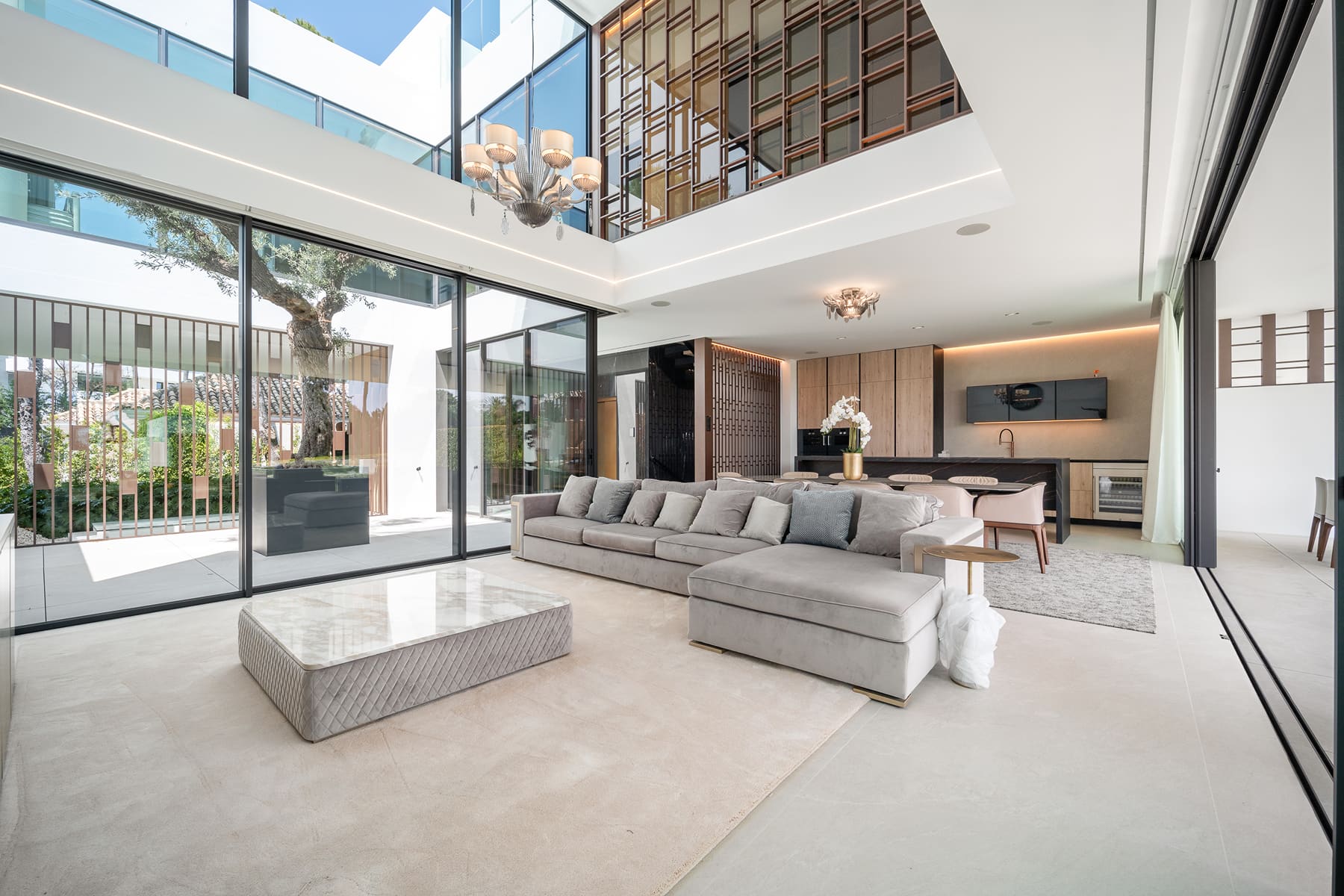Villa with terrace and pool