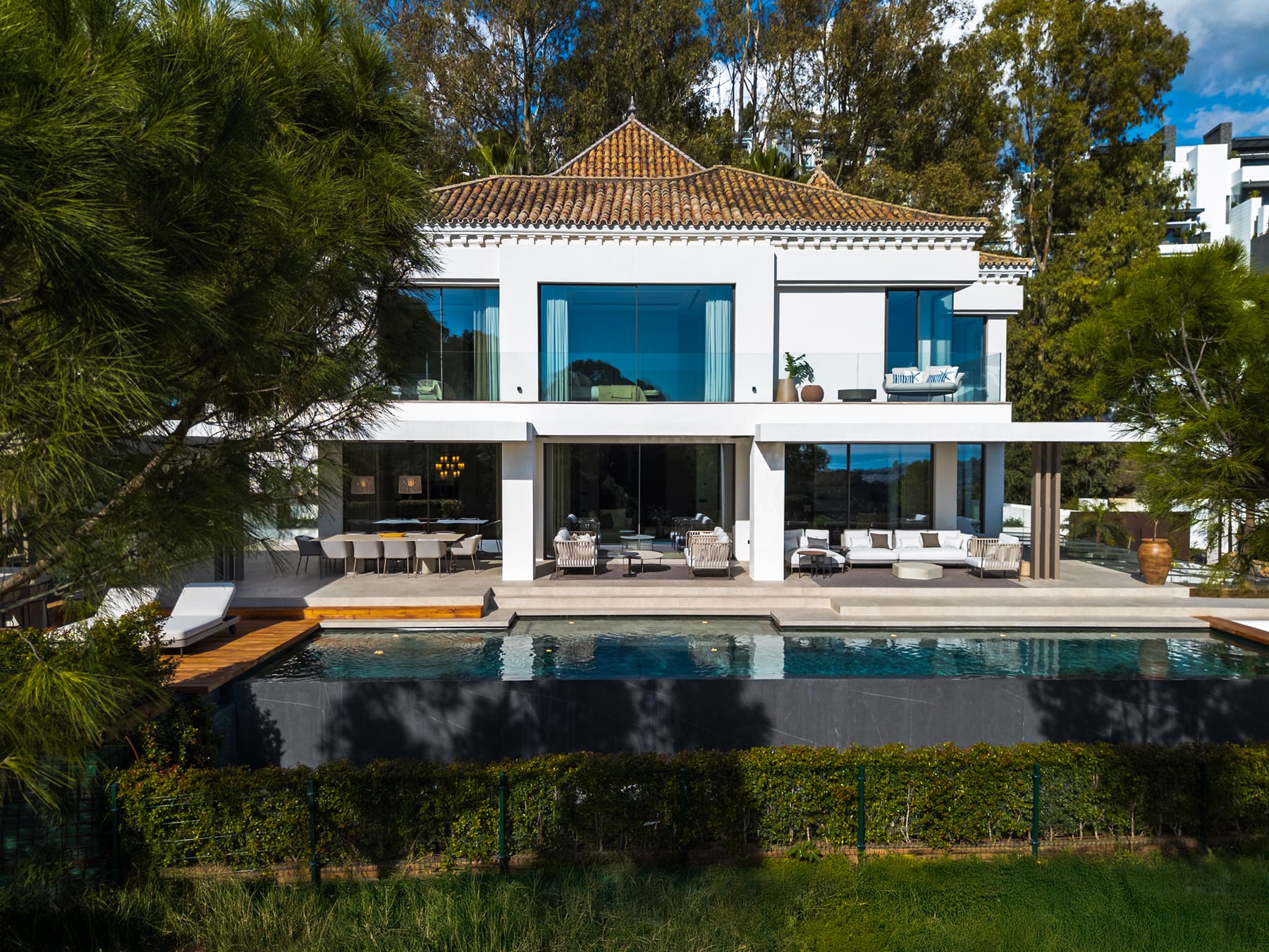 Stunning Frontline Golf Villa