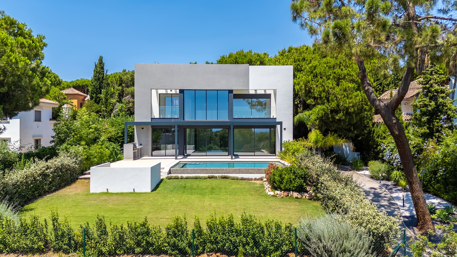 Modern villa in Marbella East