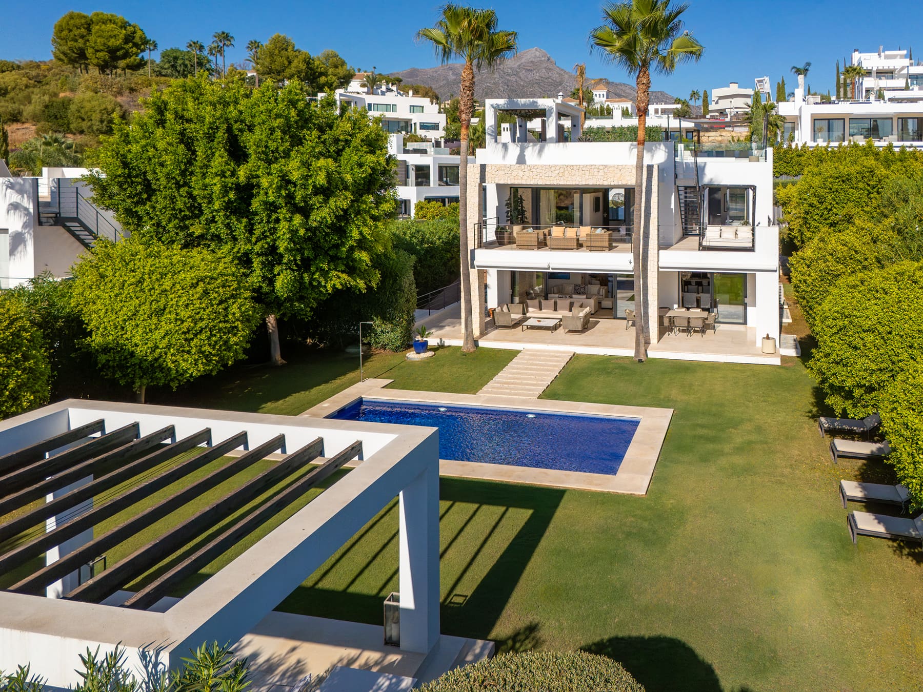 Stunning villa in Haza del Conde