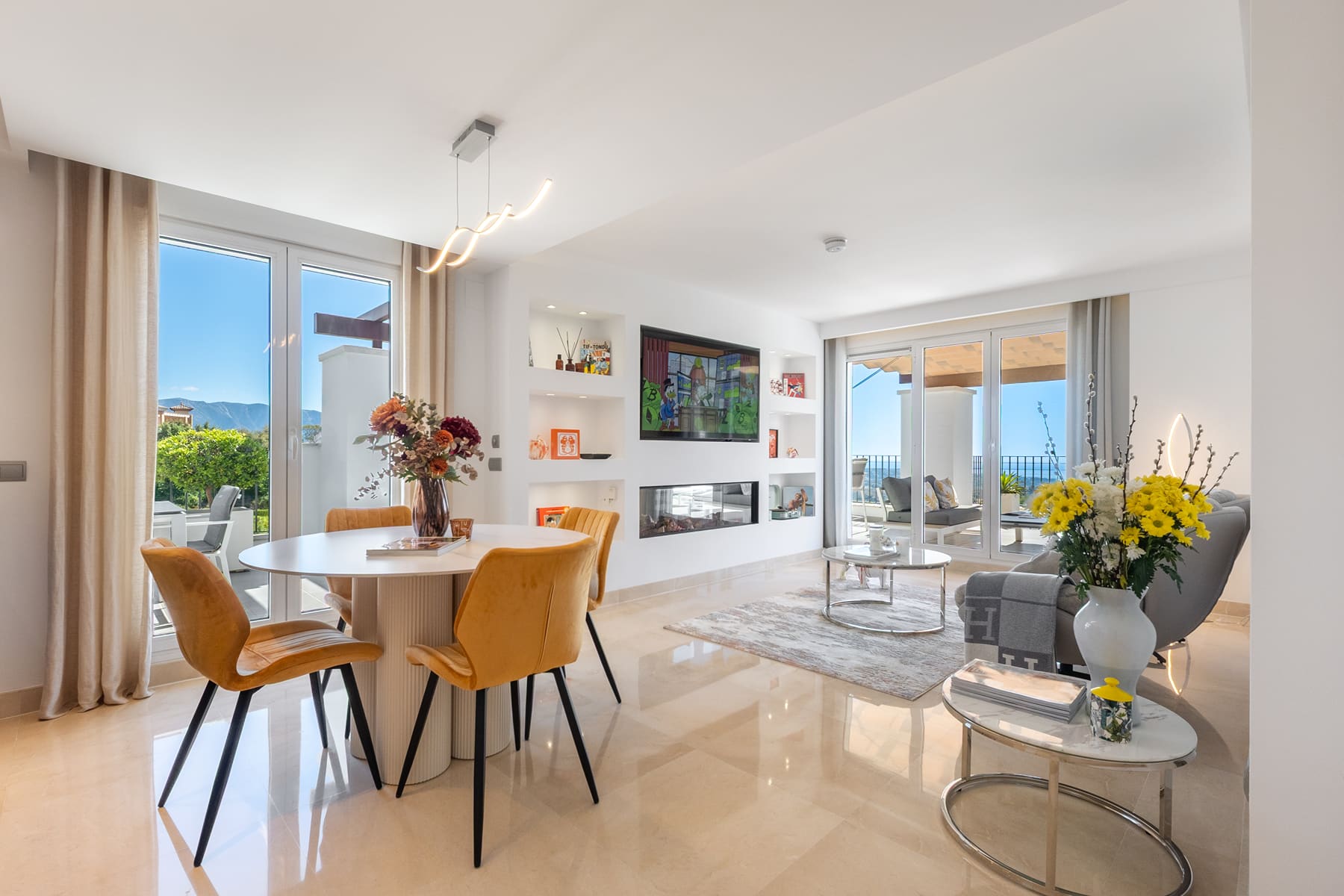 Modern seaview penthouse La Mairena