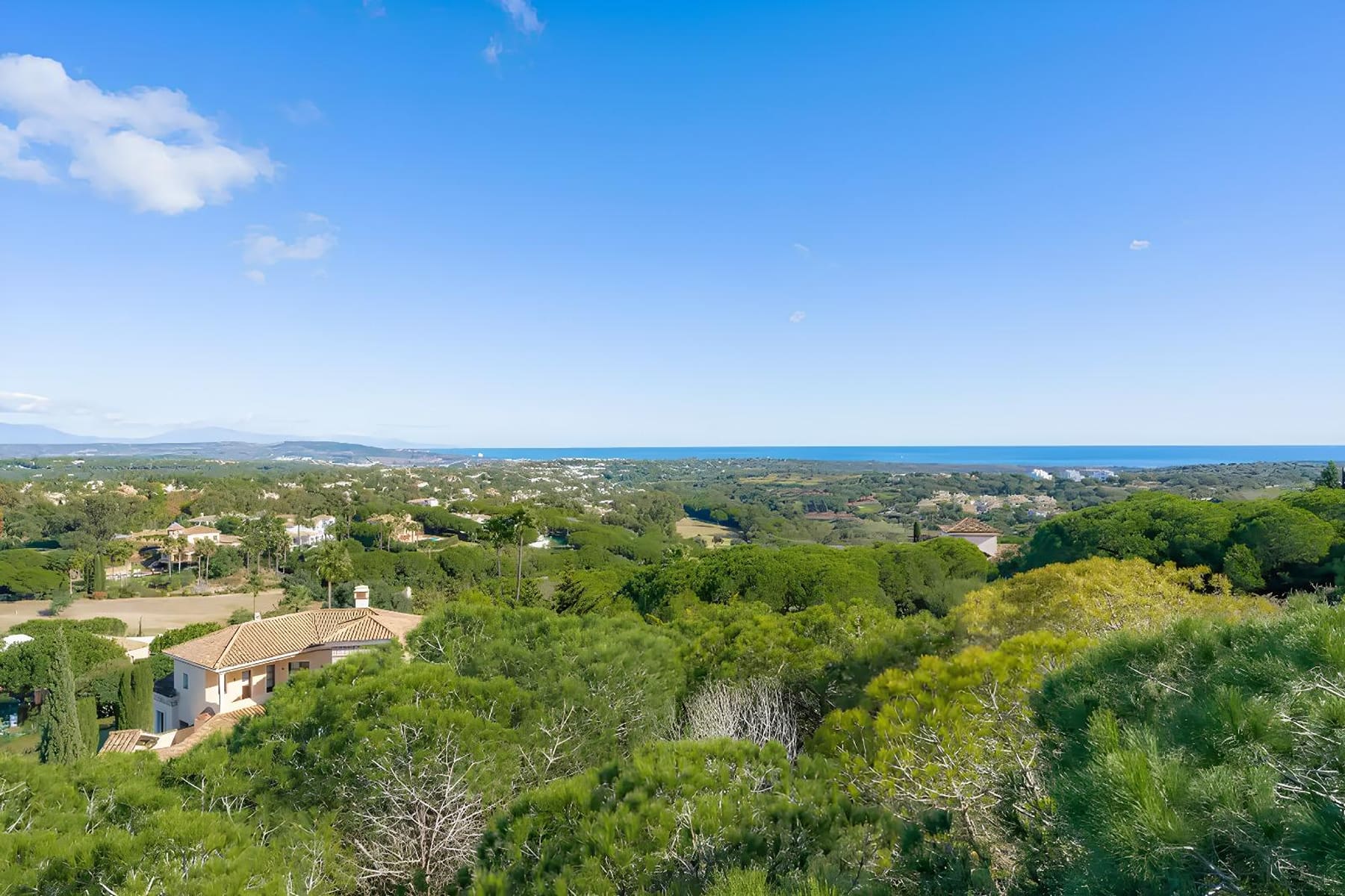 Sea-view plot in Sotogrande Alto